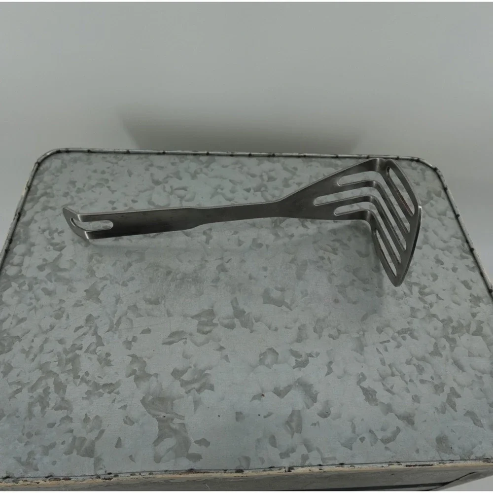 Bonny‎ Stainless Steel Potato Masher Slotted Kitchen Tool Silver 9.5 Inch